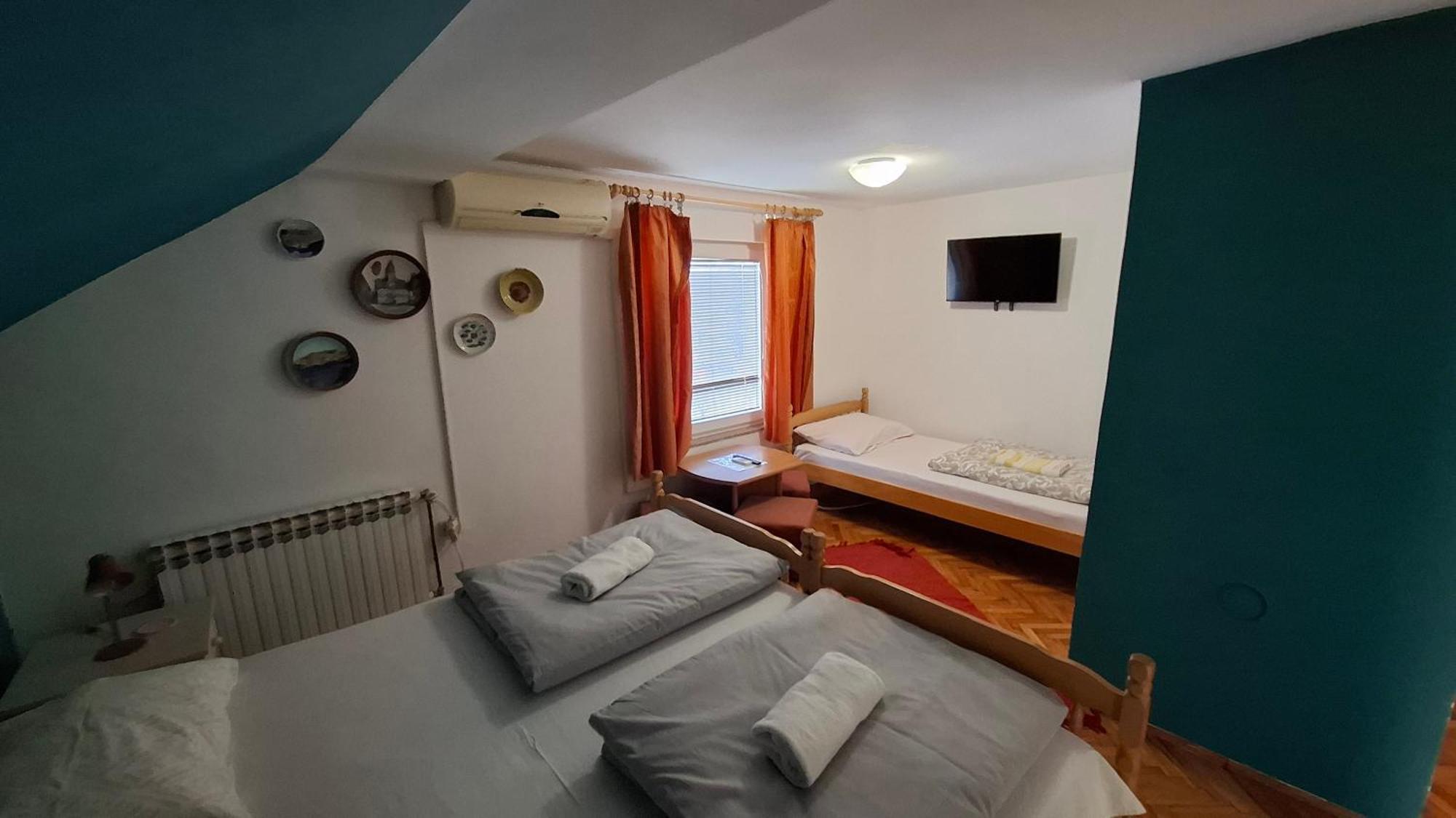 Aventurin Rooms Slunj Pokoj fotografie